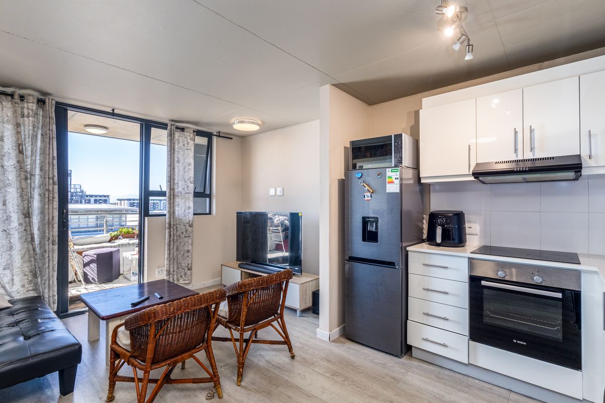 Modern 2-Bedroom Apartment in the Heart of Observatory | Lifestyle & Investment Opportunity - Photo 4