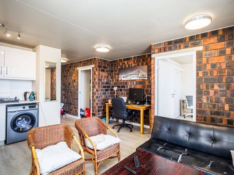 Modern 2-Bedroom Apartment in the Heart of Observatory | Lifestyle & Investment Opportunity - Photo 8