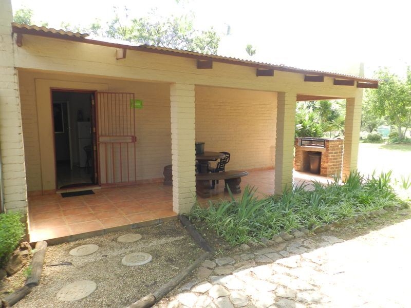 Self catering Lodge and wedding venue - Photo 2