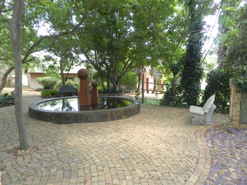 Self catering Lodge and wedding venue - Photo 9