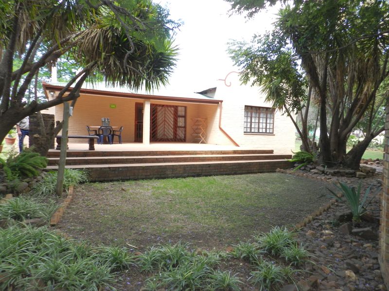 Self catering Lodge and wedding venue - Photo 8