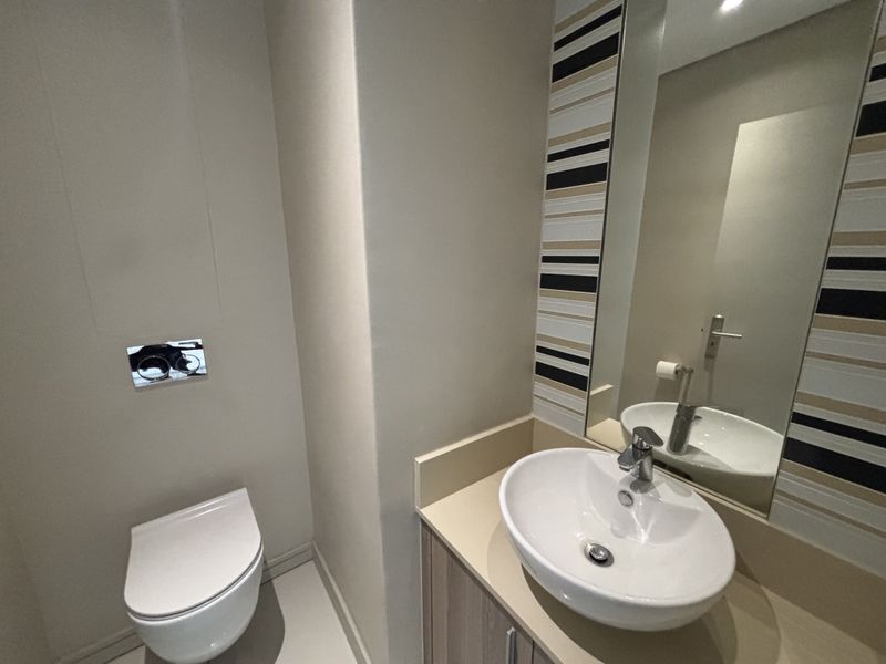 Two bed Two bath for Rent in Rosebank - Photo 10