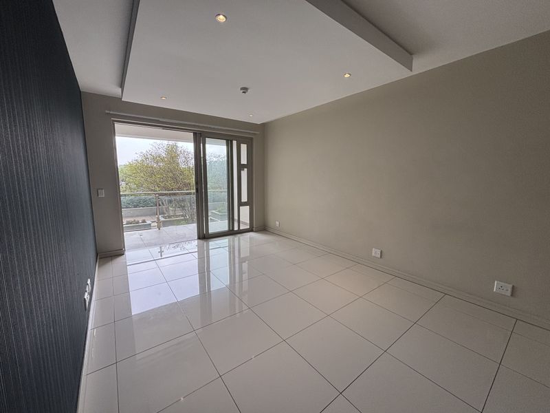 Two bed Two bath for Rent in Rosebank - Photo 3