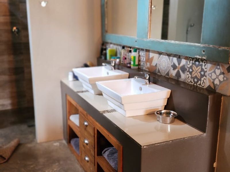 Parktown North Hideaway - Photo 8