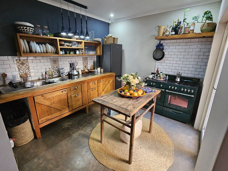 Parktown North Hideaway - Photo 3