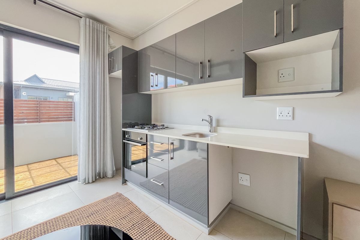 Investment-Ready Sea-Facing Studio with Premium Estate Amenities - Photo 2