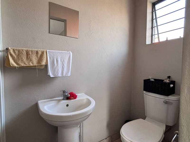 2 BEDROOM APARTMENT TO LET - Photo 9