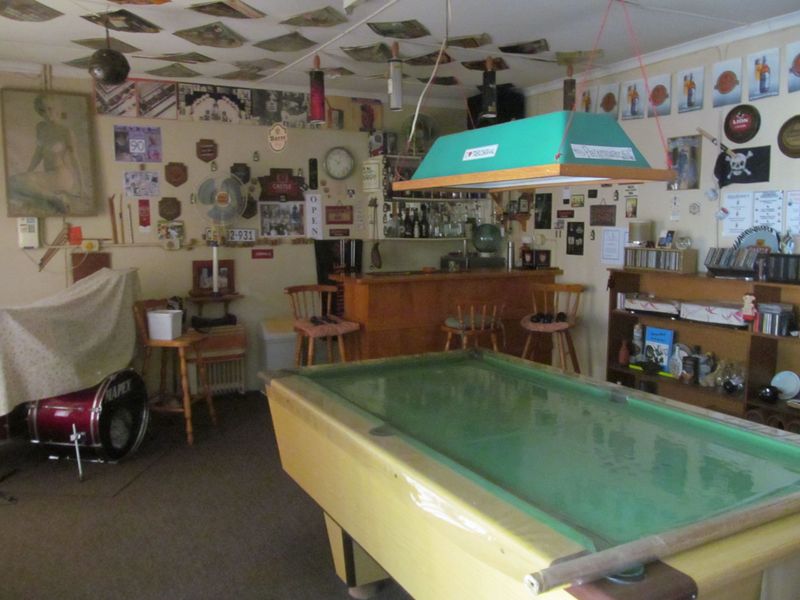 Elegant Family Living with Premium Comfort & Exceptional Entertaining - Photo 4