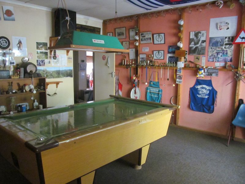 Elegant Family Living with Premium Comfort & Exceptional Entertaining - Photo 5