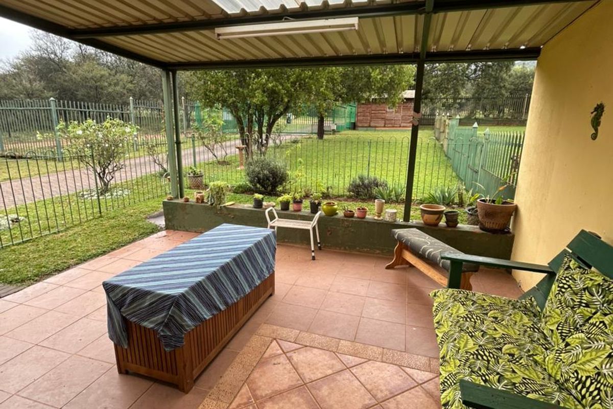 Charming 1-Bed Farm Flat in Hartbeespoort Rural – Countryside Bliss! - Photo 2