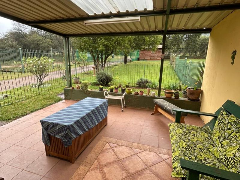 Charming 1-Bed Farm Flat in Hartbeespoort Rural – Countryside Bliss! - Photo 2