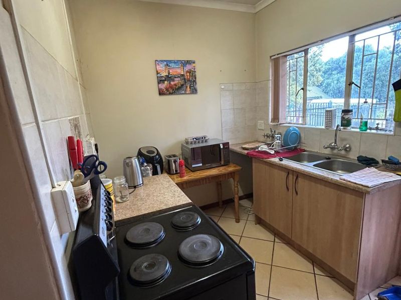 Charming 1-Bed Farm Flat in Hartbeespoort Rural – Countryside Bliss! - Photo 10