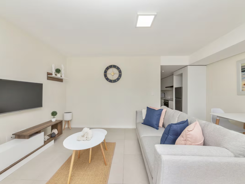 Bright and airy just one road from the beach - Photo 3