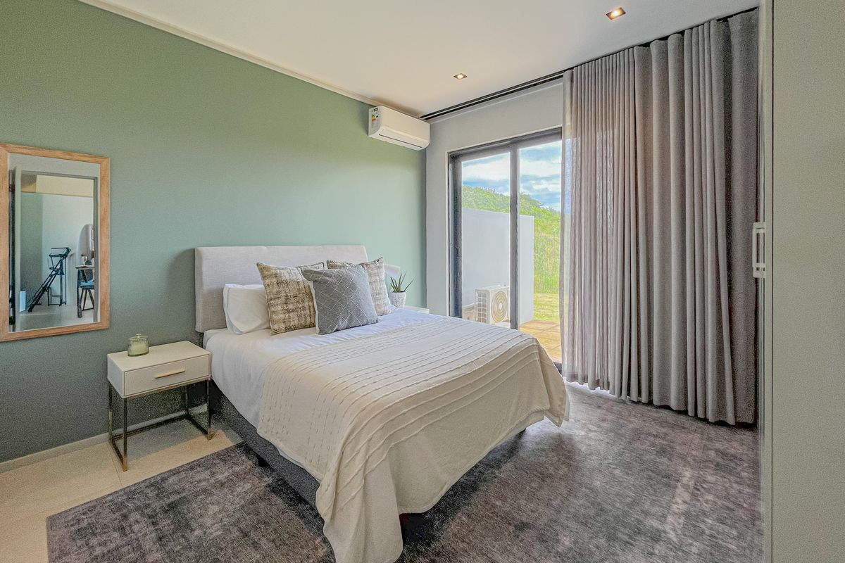 Modern 2-Bed Ground Floor Apartment in Secure Coastal Estate - Photo 5