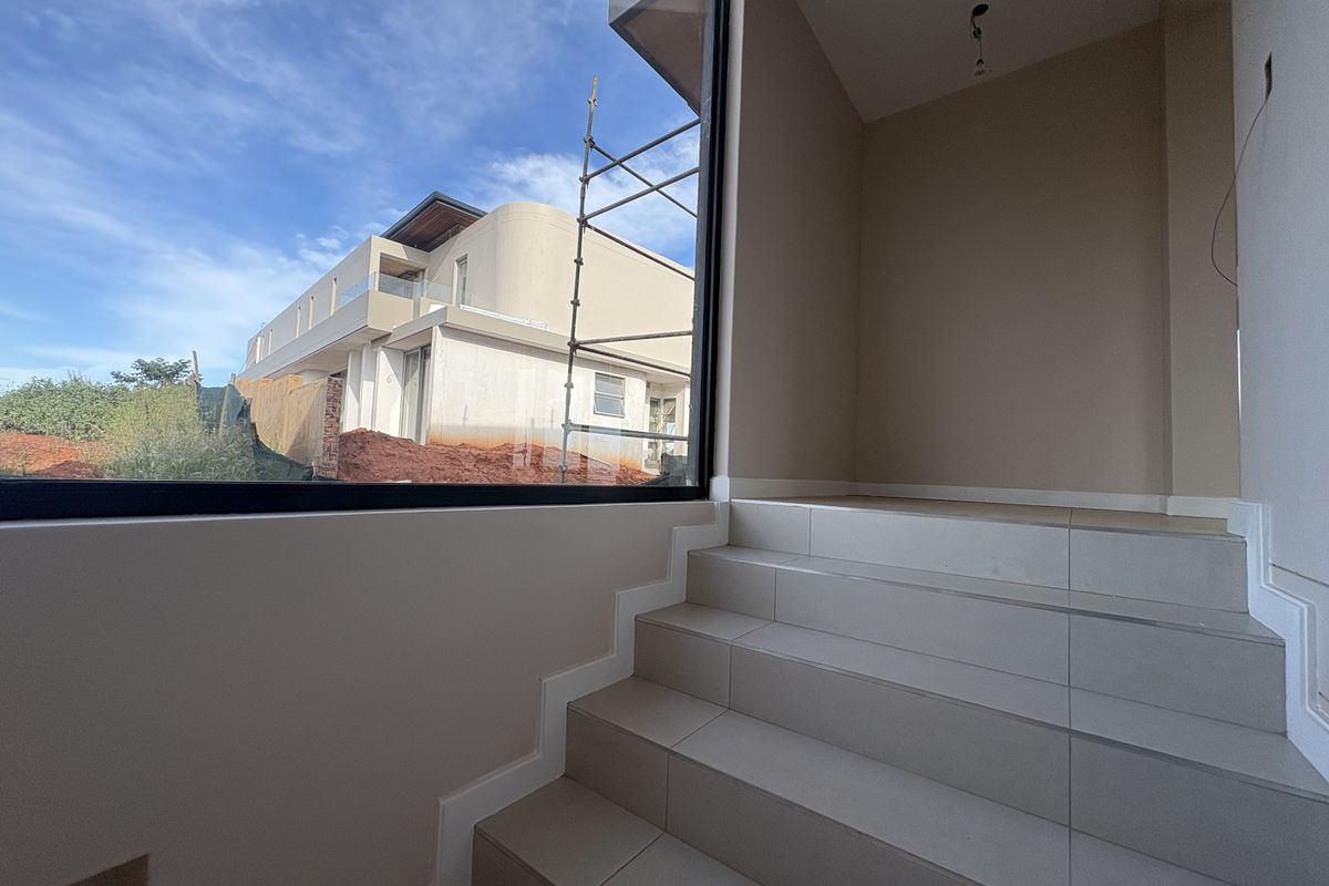 MODERN COASTAL LIVING - Photo 3