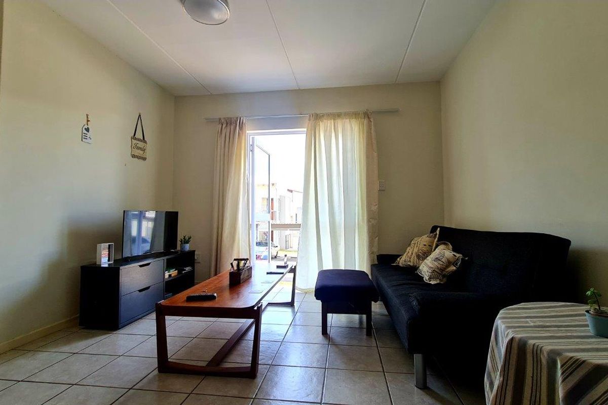 1 BEDROOM APARTMENT TO LET - Photo 3