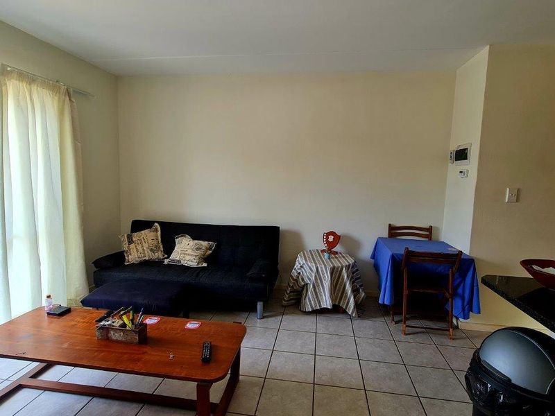 1 BEDROOM APARTMENT TO LET - Photo 5