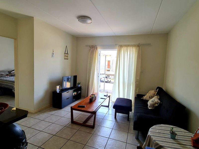 1 BEDROOM APARTMENT TO LET - Photo 4