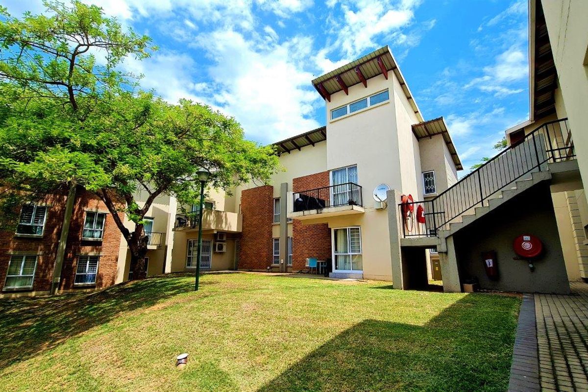 1 BEDROOM APARTMENT TO LET - Photo 2