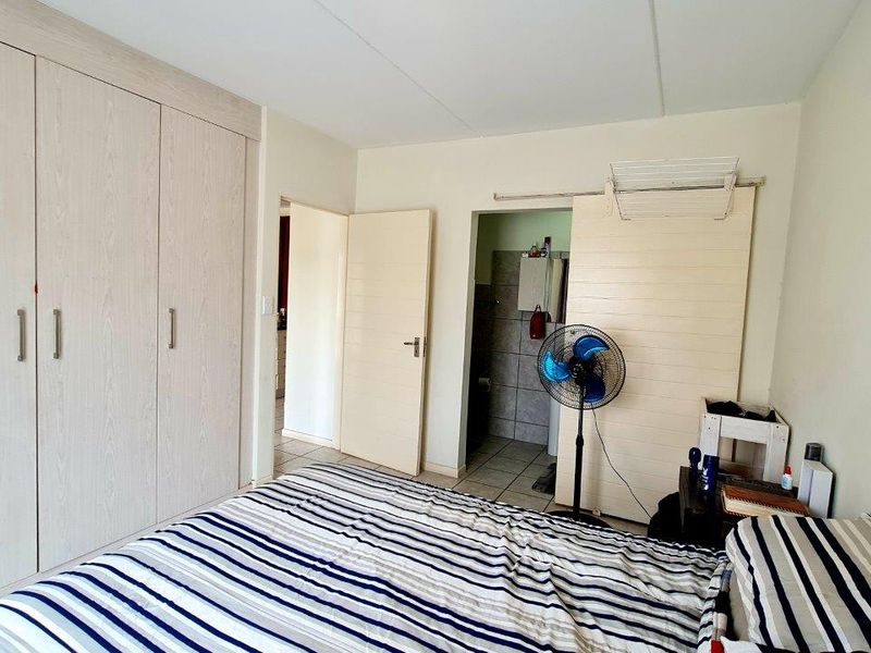 1 BEDROOM APARTMENT TO LET - Photo 9