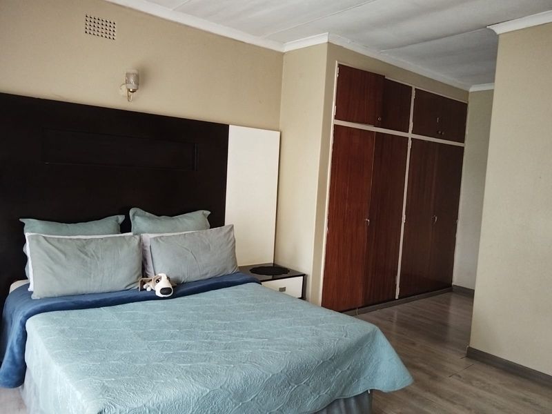 4 Bedroom house to let - Photo 6