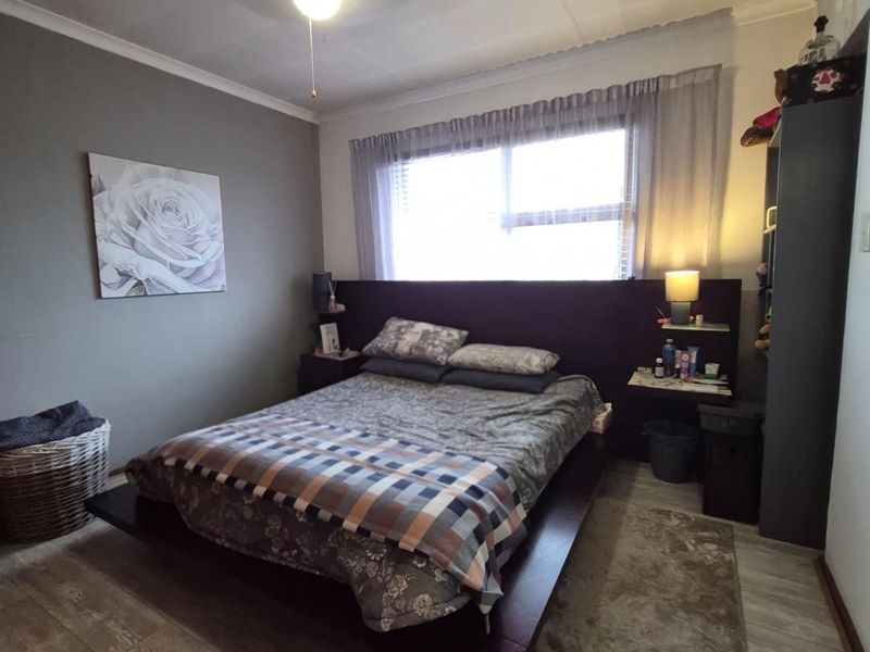 Immaculate 2 bedroom apartment for sale - Photo 7