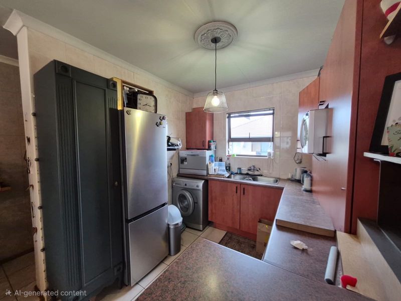 Immaculate 2 bedroom apartment for sale - Photo 2