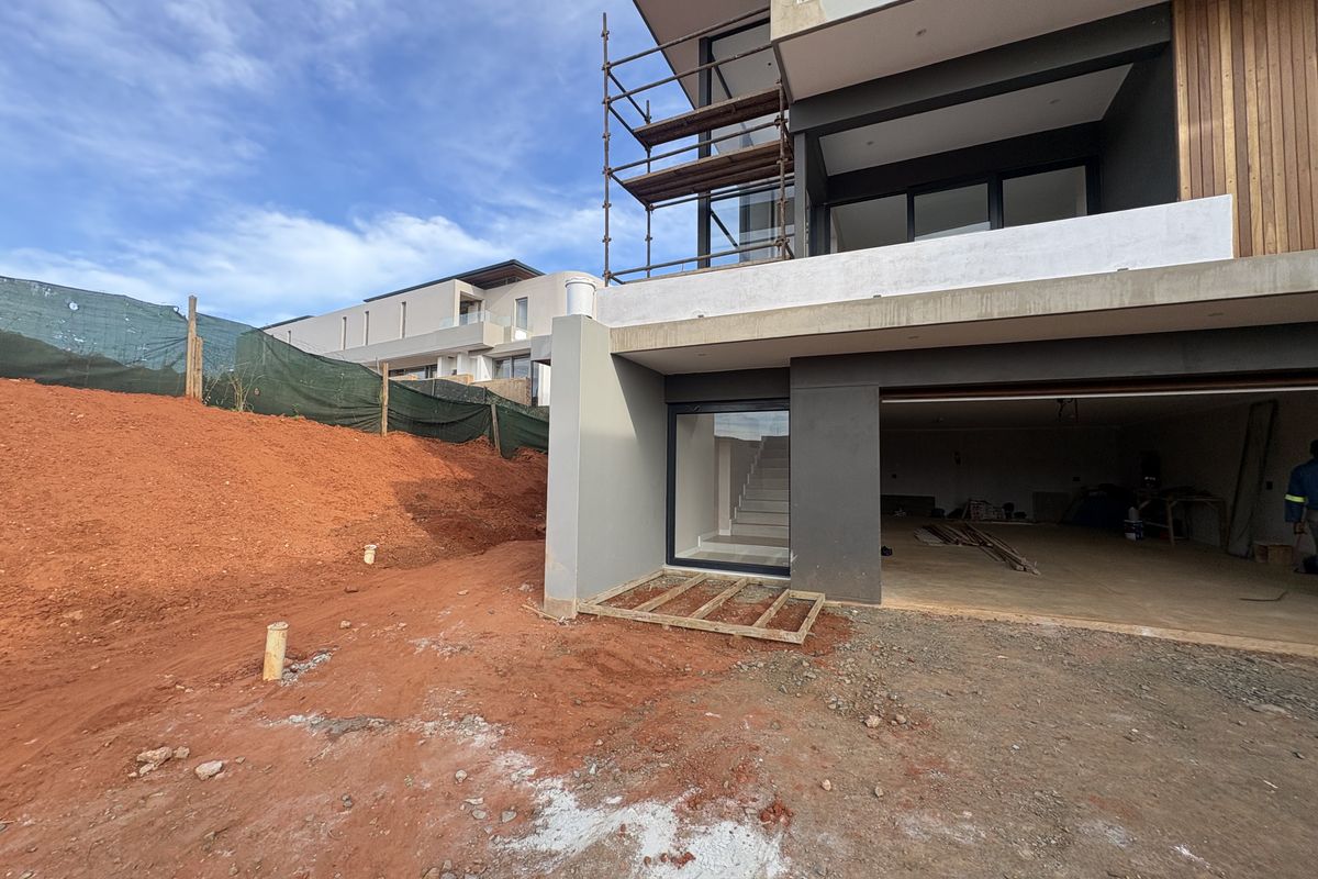 THE PERFECT COASTAL ESTATE LIVING. - Photo 4