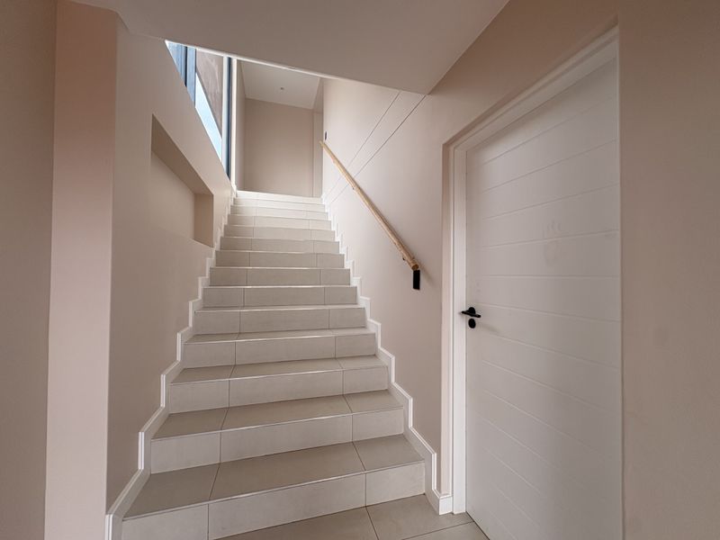 THE PERFECT COASTAL ESTATE LIVING. - Photo 5