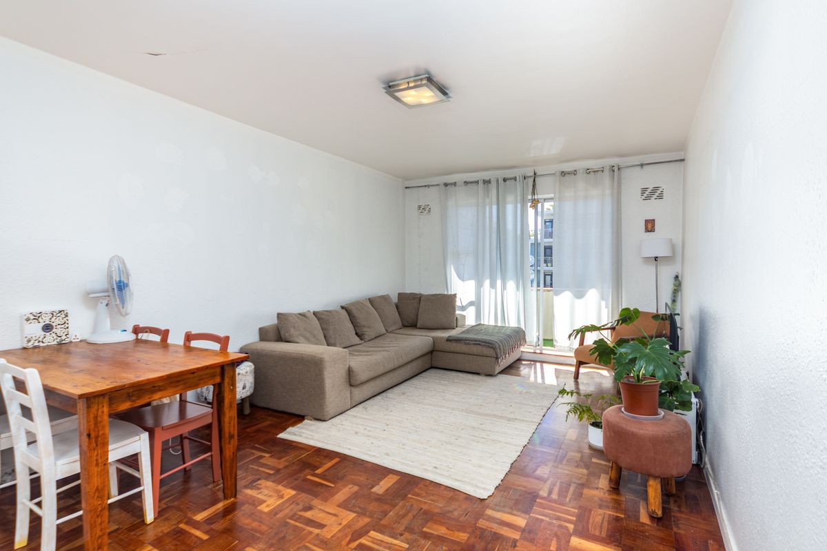 Well Positioned One Bedroom Apartment for rent in the heart of Sea Point - Photo 3
