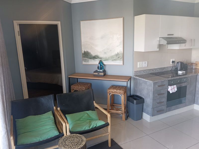 Modern & Spacious 2-Bedroom Apartment for Rent in Umhlanga Ridge - Photo 4