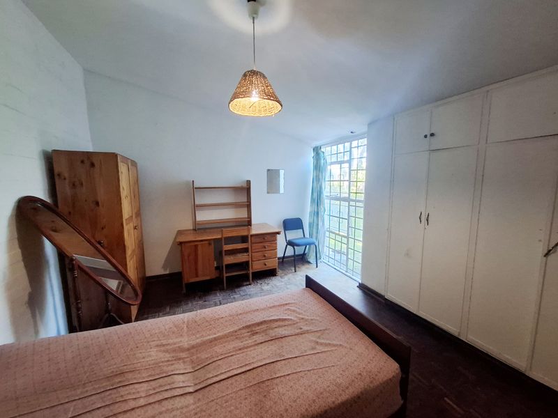 SUMMERSTRAND FURNISHED ROOM IN SHARED HOUSE FOR RENT - Photo 3