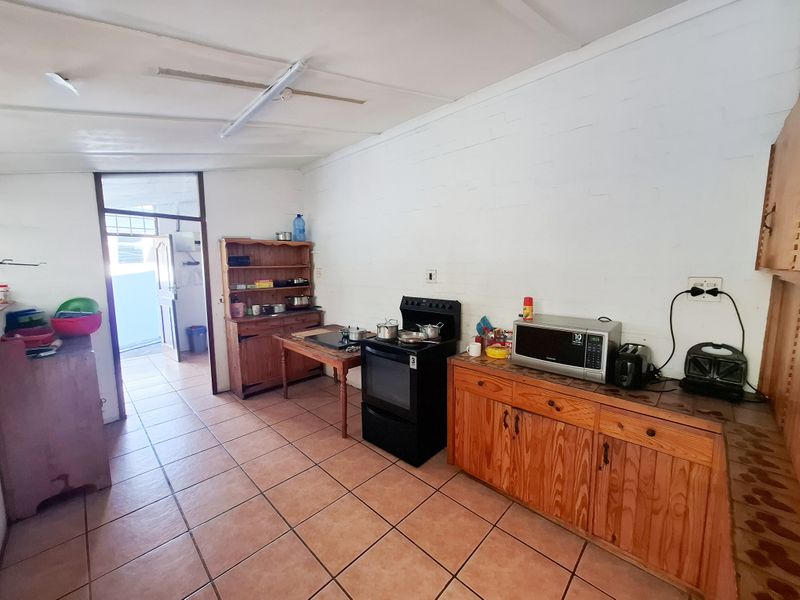 SUMMERSTRAND FURNISHED ROOM IN SHARED HOUSE FOR RENT - Photo 5