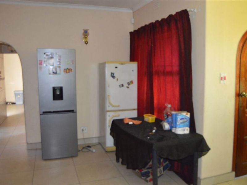 Space, Flatlet & Endless Potential – Don’t Miss This! - Photo 6