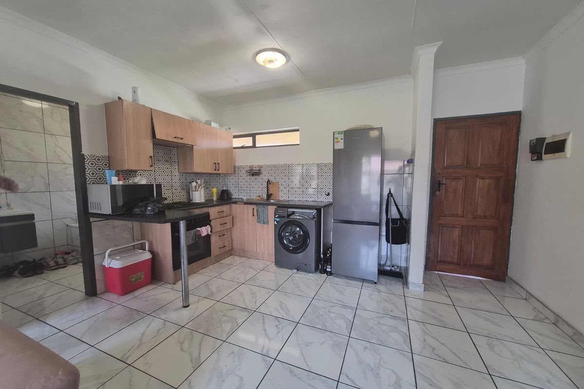 Apartment For Sale In Boksburg - Photo 4