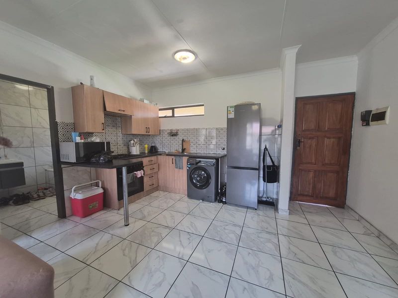 Apartment For Sale In Boksburg - Photo 4