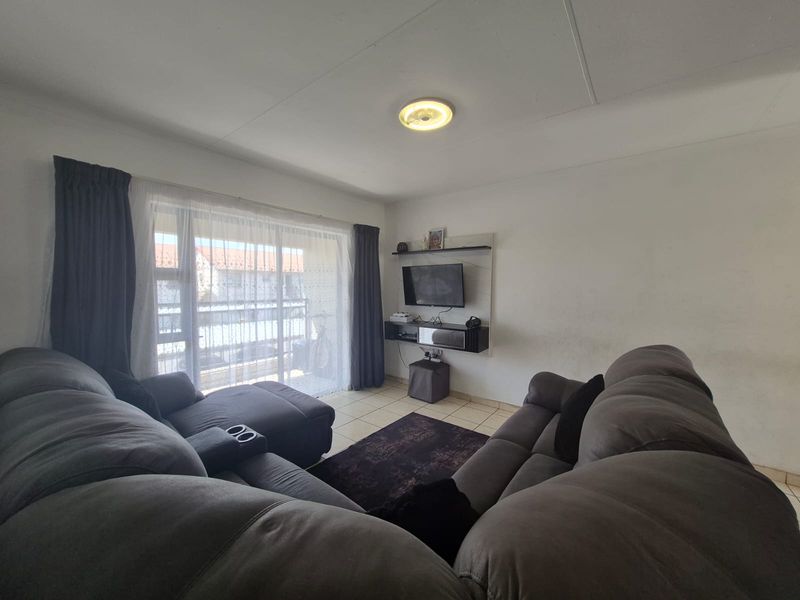 Apartment For Sale In Boksburg - Photo 3