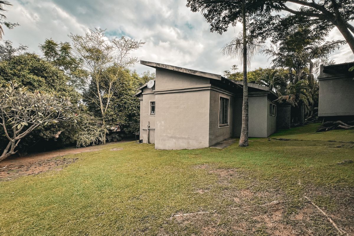 Immaculate 3-Bedroom Family Home in Secure Dio Vista Estate - Photo 3