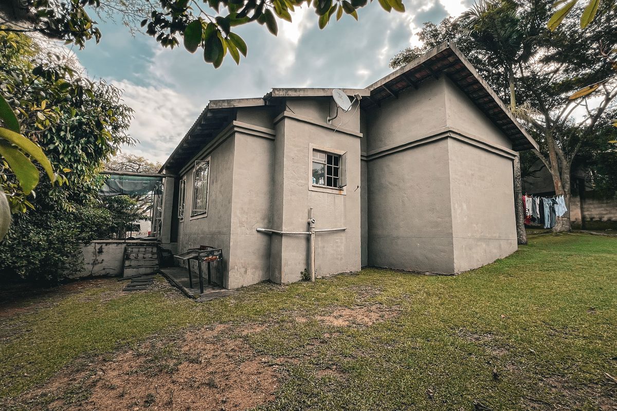 Immaculate 3-Bedroom Family Home in Secure Dio Vista Estate - Photo 5