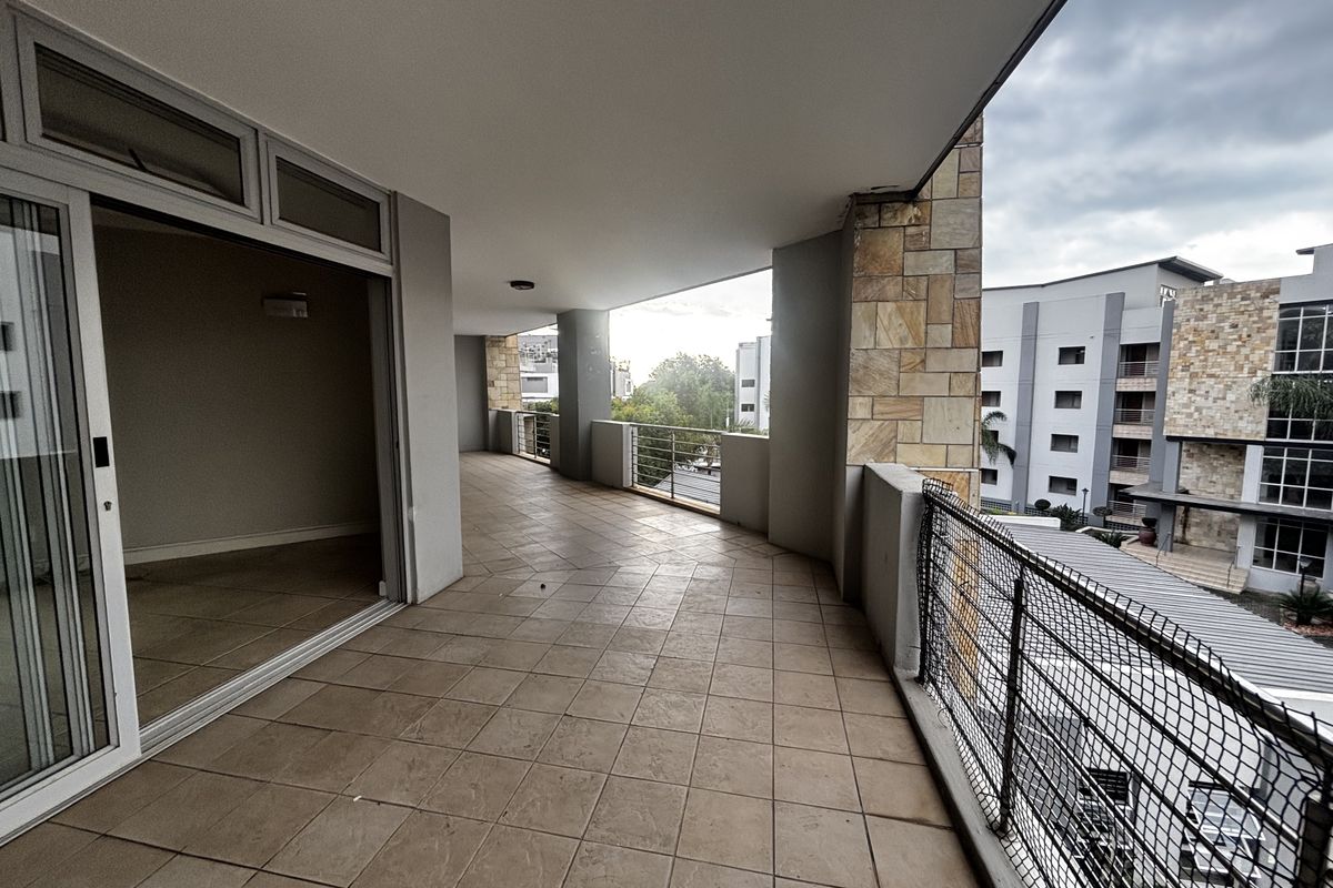 2 bed 2 bath wow - Photo 2