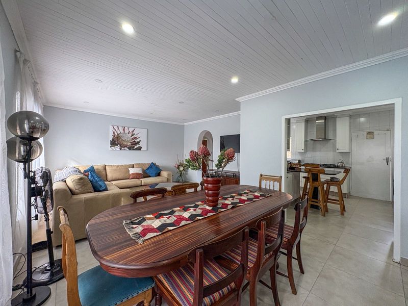 Three bedroom townhouse for sale - Photo 10