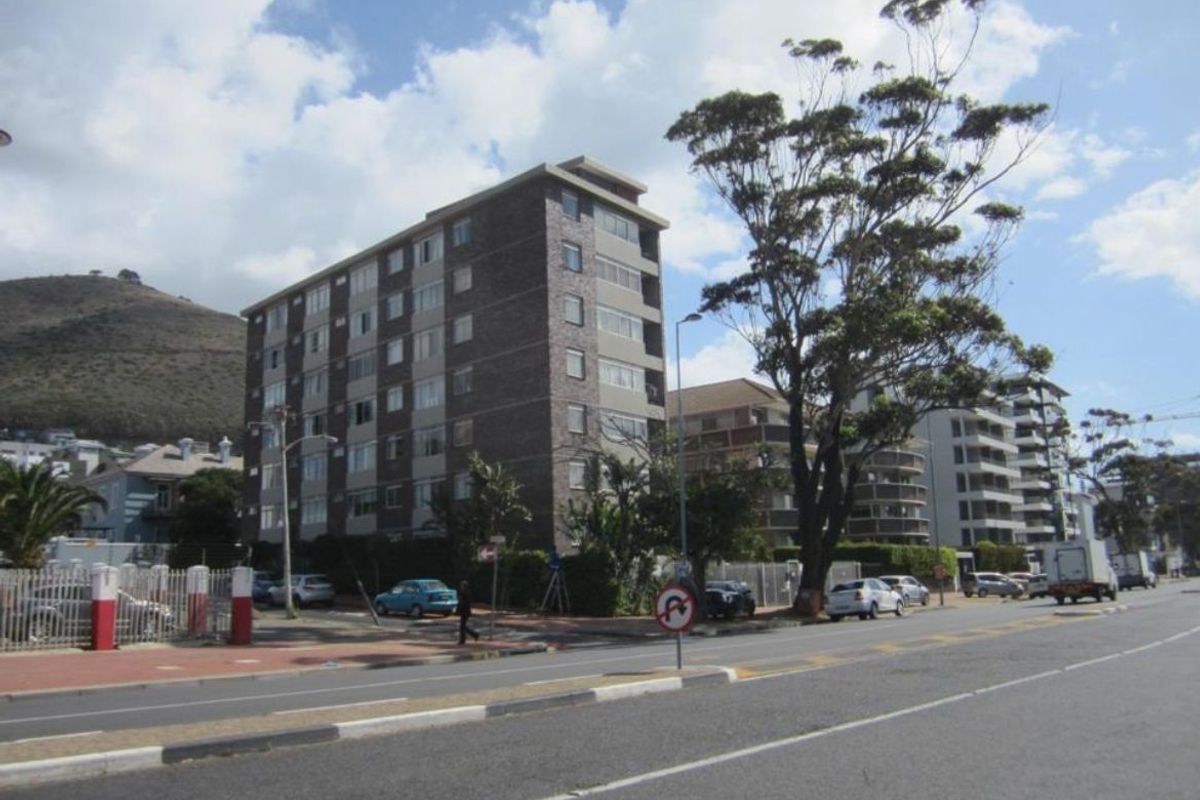 1 Beroom Apartment to rent in Sea Point - Photo 3