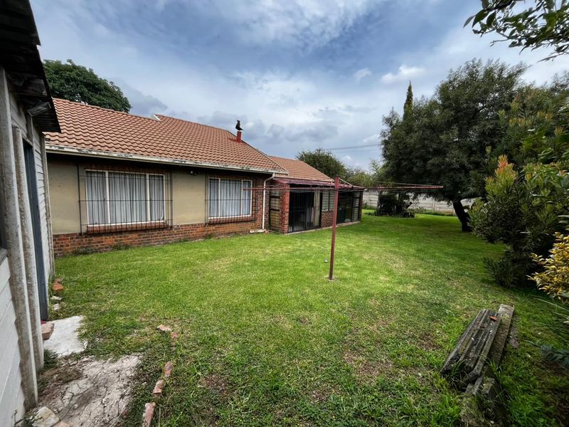 Massive 1,846m2 Double Stand Corner Property in Modder East, Endless Potential! - Photo 5