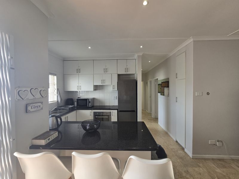 VILLA MED-TOP FLOOR APARTMENT - Photo 3