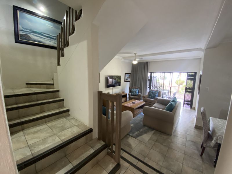 Furnished Beachfront Townhouse with Spectacular Ocean Views - Photo 3