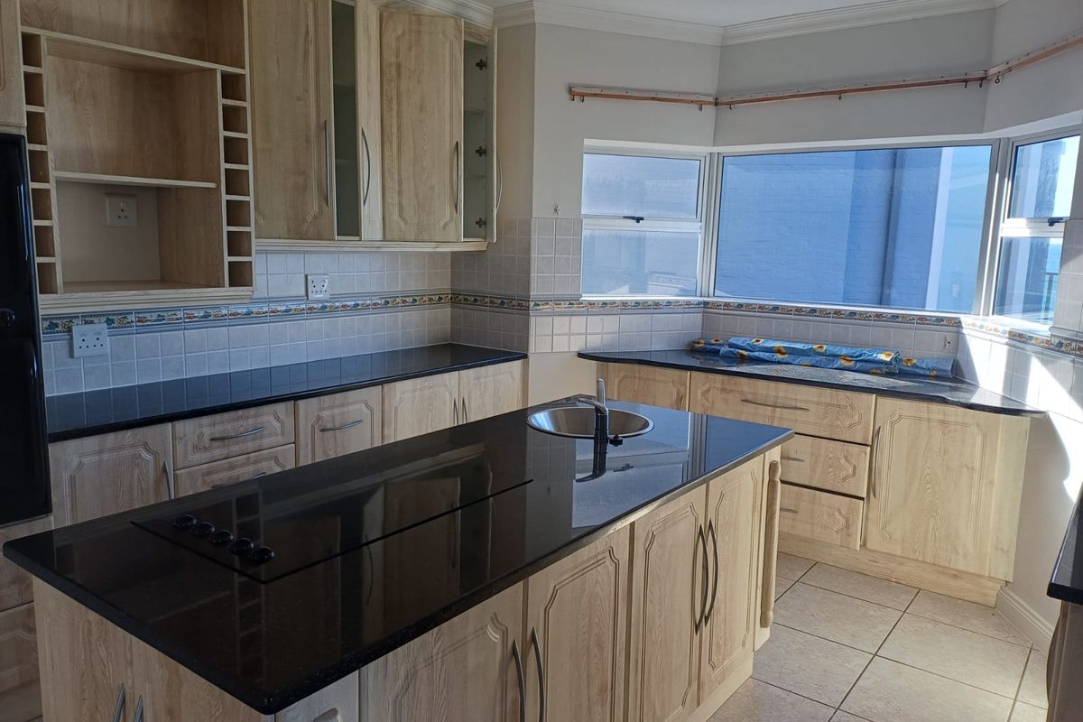 6 Bedroom Multi Level home to Rent in Reebok - Photo 2