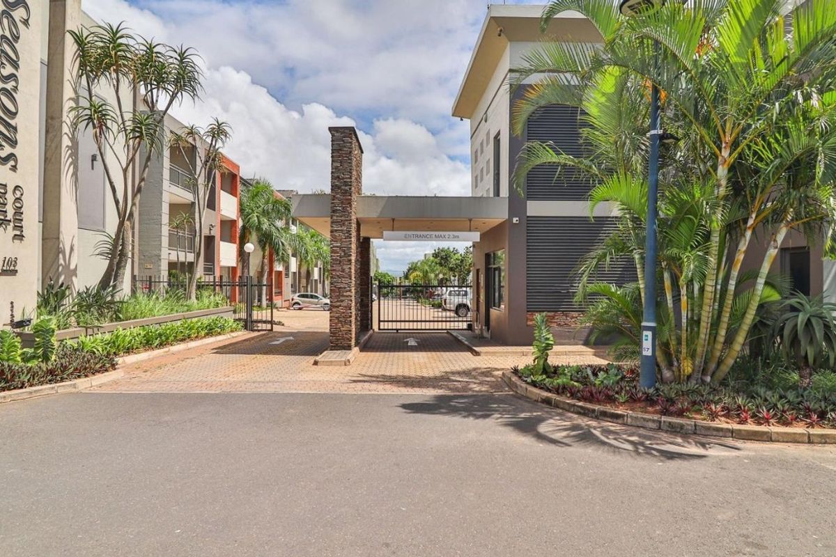 Lovely 2 Bedroom Apartment for sale in Umhlanga Ridge - Photo 2