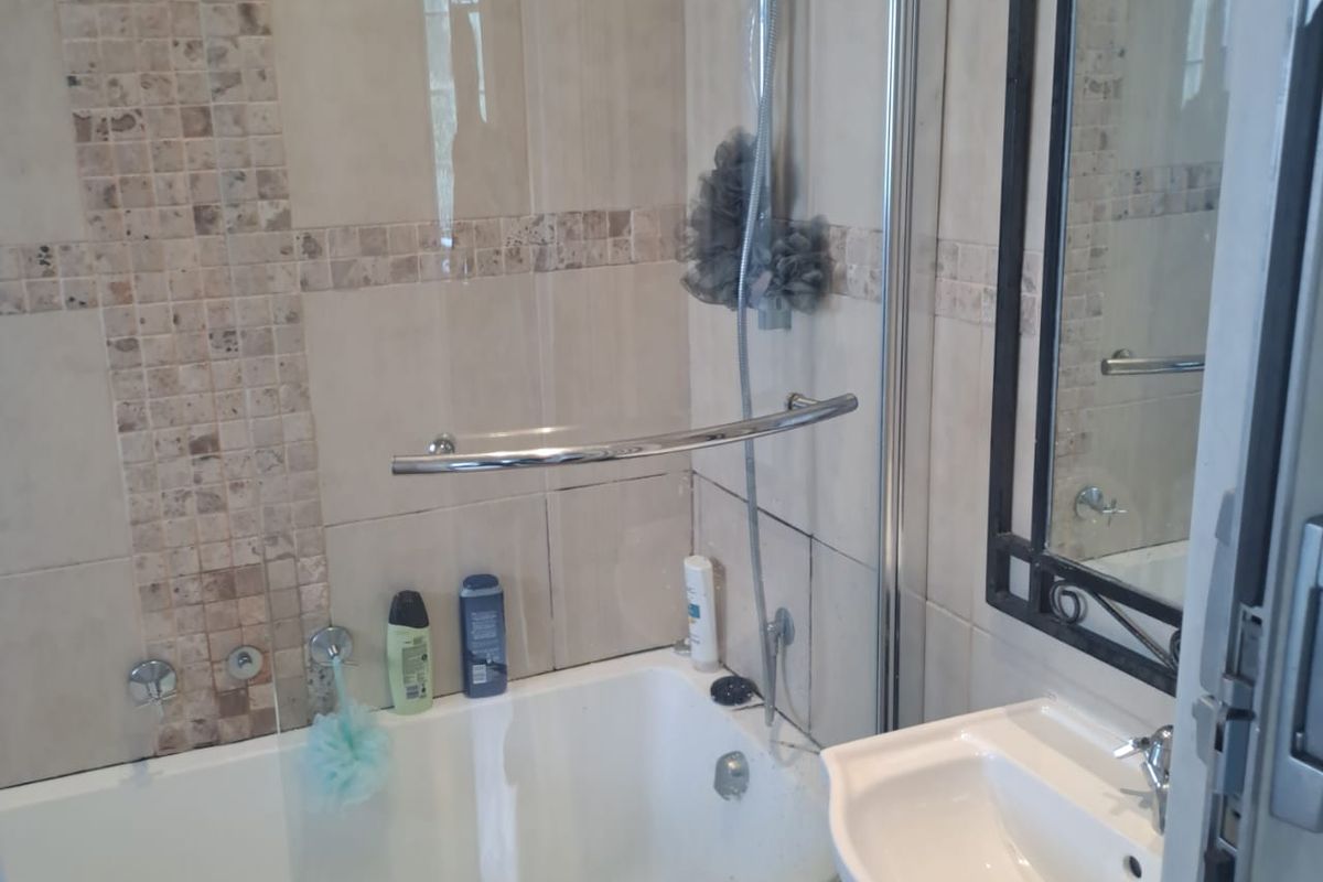 1 Bedroom Apartment to rent in Green Point - Photo 5