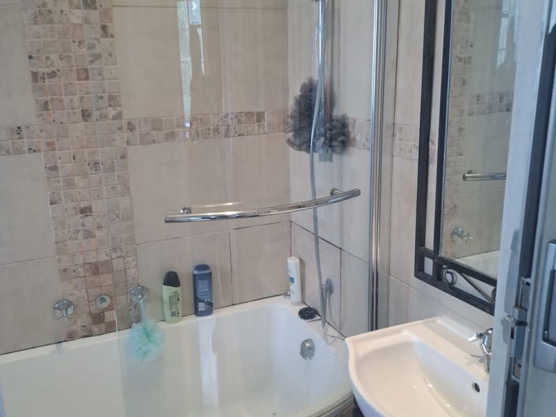 1 Bedroom Apartment to rent in Green Point - Photo 5