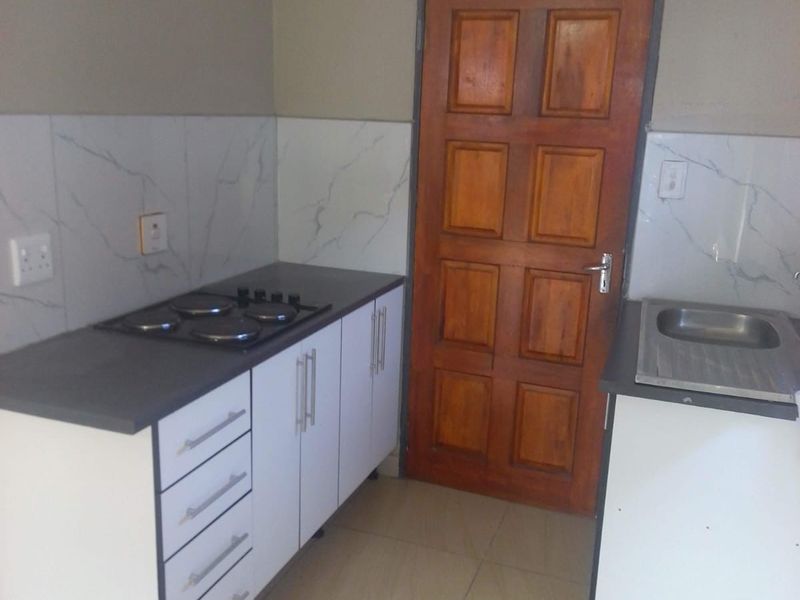 2 BEDROOM HOUSE TO LET IN GEMVALLEY FOR R5 500 - Photo 3